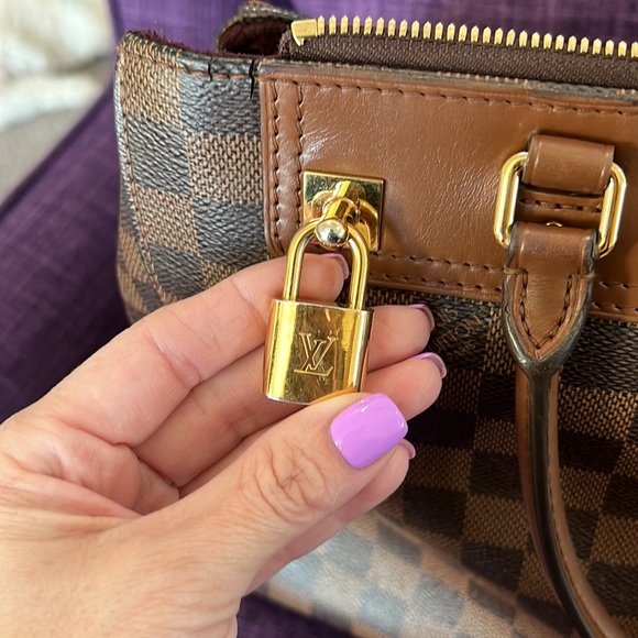 Authentic Louis Vuitton Bag - Picture 3 of 8